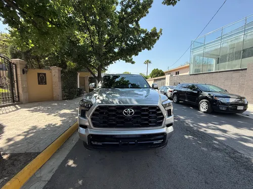 Toyota Sequoia 3.5 Hev Platinum 4Wd