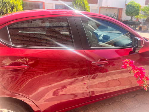 Toyota Yaris 1.5 R Le Mt