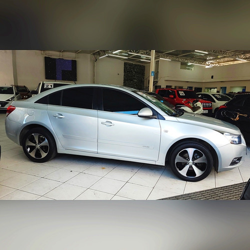 Imagem 3 de 13 de Chevrolet Cruze 2013 1.8 Lt Ecotec 6 Aut. 4p