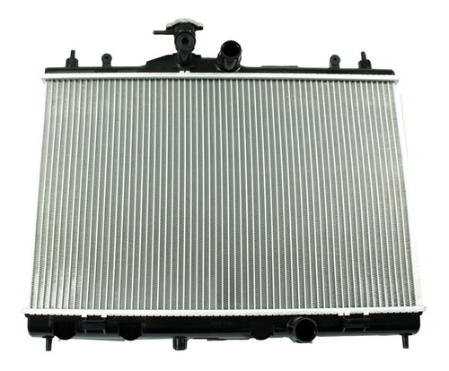 Imagen 1 de 10 de Radiador Nissan Tiida, Versa 2007 2008 2009 2010 2011 Estand