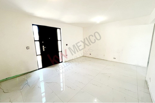 Casa En Venta Ubicada En Ensenada, Colonia Manuel Marquez De Leon