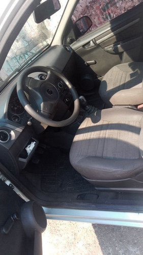 Imagem 5 de 5 de Chevrolet Prisma 2010 1.0 Maxx Flexpower 4p