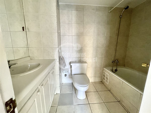 Departamento En Venta De 3 Dorm. En Las Condes, Sin Ruido.