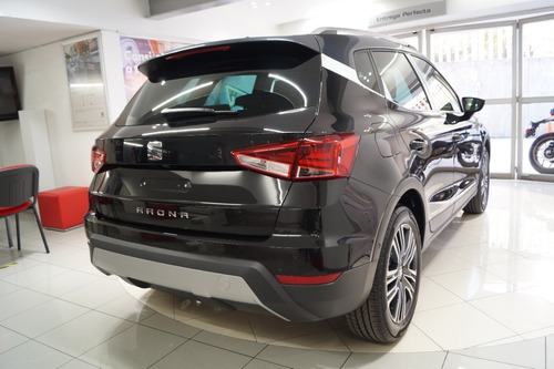 Imagen 4 de 15 de Seat Arona Xcellence Automática Negra 2021