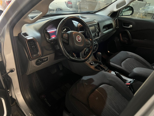 Fiat Toro 2.0 Volcano 4x4 Aut. 4p