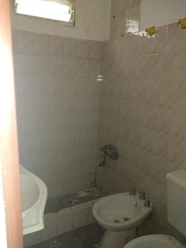Imagen 9 de 13 de Casa Ph En Venta En Moron Sur
