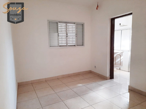 Imagem 12 de 24 de Casa Para Aluguel, 2 Quartos, 1 Suíte, 1 Vaga, Centro - Bragança Paulista/sp - 52
