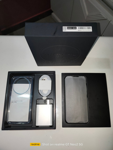 Vivo X200 Pro Mini (versión China) Dual Sim, 12 Gb - 256 Gb Totalmente Nuevo, Caja Abierta. Blanco