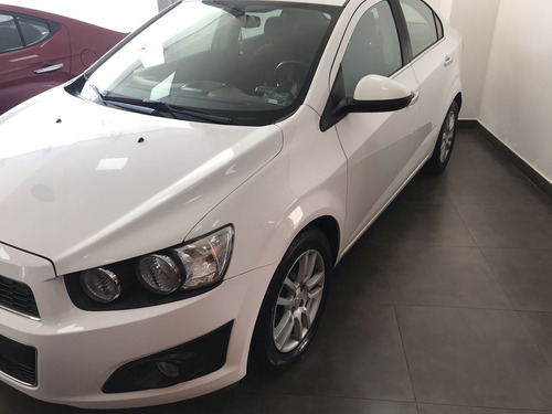 Imagen 3 de 11 de Chevrolet Sonic 2016 1.6 Ltz At
