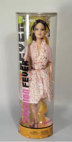 Boneca Barbie Fashion 1 Unidade  Farmácia Rosário - Desde 1931 Cuidando da  sua Saúde