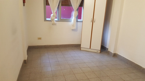 Imagen 4 de 7 de Ph En San Martín 3 Ambientes Y Patio En Planta Baja