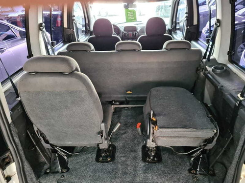 Fiat Doblo Essence 1.8 Flex 16v 5p 7l 2012