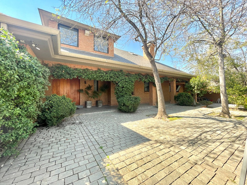 Los Nogales, Impecable Casa, Norte, Amplios Espacios, 7d 6b