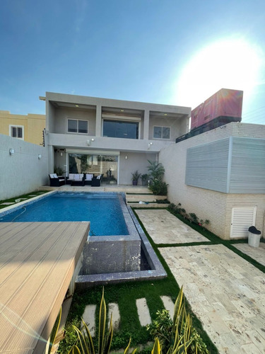 Cv-1470 Zona Norte Townhouse Residencias Pozo Viejo Avenida Universidad