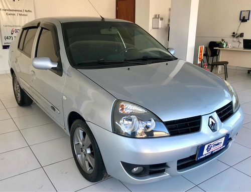 Imagem 1 de 6 de Renault Clio 2006 1.6 16v Privilège Hi-flex 5p