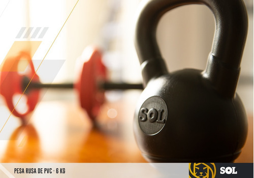 Imagen 2 de 2 de Pesas Rusas 6 Kg Pvc Kettlebell Pesa Rusa Funcional Color Negro