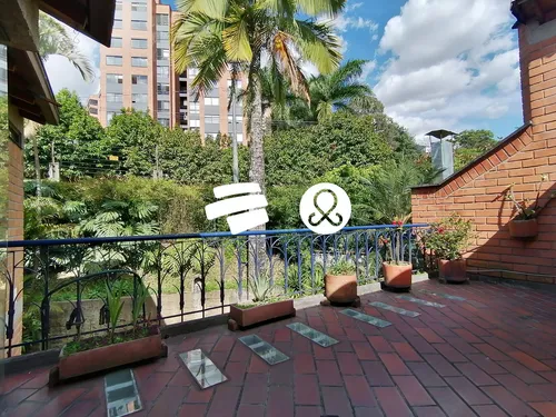 Venta Casa Unifamiliar 270m2, Poblado
