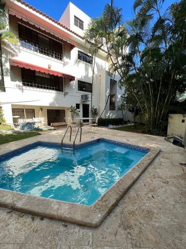 Casa En Arroyo Hondo Viejo En Alquiler, Distrito Nacional