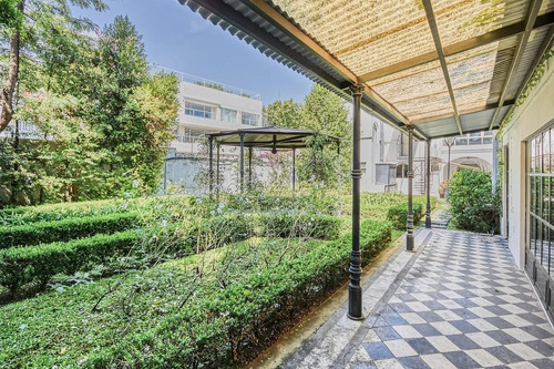 Imagen 17 de 30 de Casa Única De 10 Ambientes Con Jardín - Belgrano