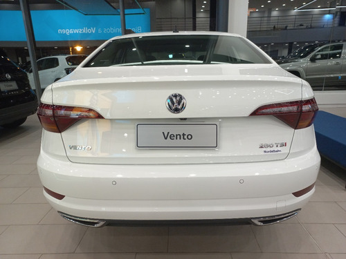 Imagen 8 de 16 de Volswagen Vento Highline 1.4 T 150 Cv 0km Aj