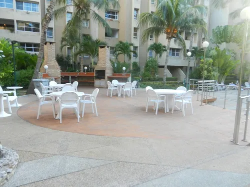 Bello Y Moderno Apto, 2 Hab.