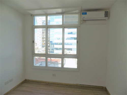 Imagen 15 de 30 de Venta Oficina 2 Amb San Nicolas Centro Luminosa Baño Completo