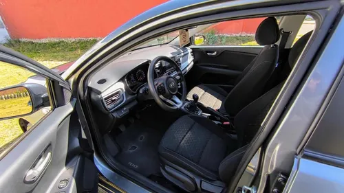 Kia Rio 1.6 Lx Hatchback Mt