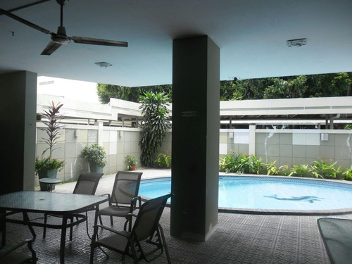 Imagen 1 de 14 de Venta De Apartamento Amoblado En Ph Pelican Bay, 21-6587