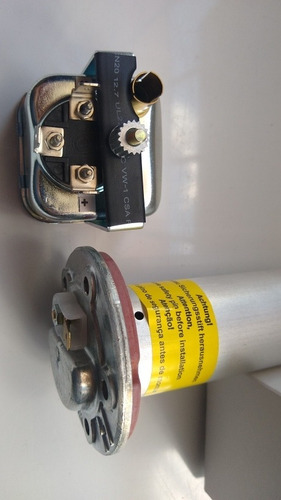 Imagem 4 de 5 de Marcador Fusca 67 A 77 Eletrônico Com Bóia Padrão Vdo 18cm