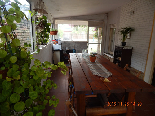Venta - Piriápolis - Orden De Vender!!! Casa Amplia Con Apto Al Fondo Y Terreno Al Frente En Excelente Zona - Ref 1549