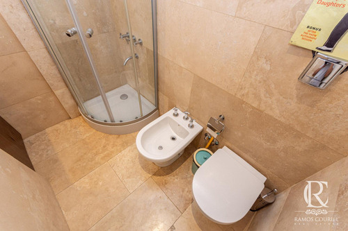 Reservado! Venta Penthouse Con Increible Vista. Terraza Propia. 4 Amb, Cocina C/ Comedor Diario.