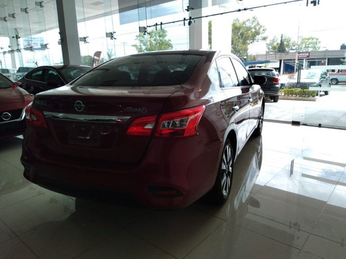 Imagen 5 de 14 de Nissan Sentra 2018