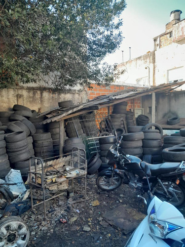 Lote Con Construccion En San Fernando Sobre Avenida