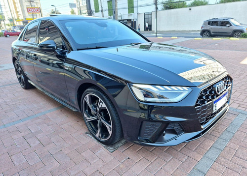 Audi A4 2.0 TFSI MHEV S LINE