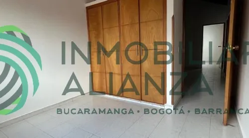 Casa En Venta En Versalles I. Cod V61639