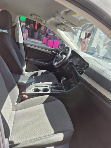 Volkswagen Jetta 1.4 T Tredline MT