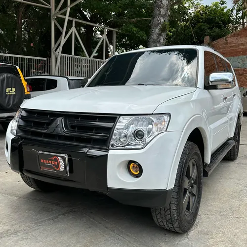 Mitsubishi Montero Limited