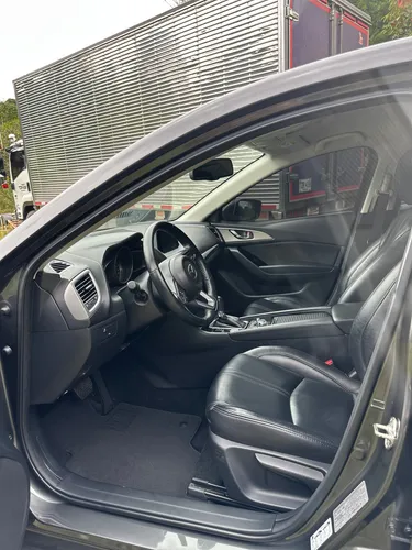 Mazda 3 2.0 Sport Touring