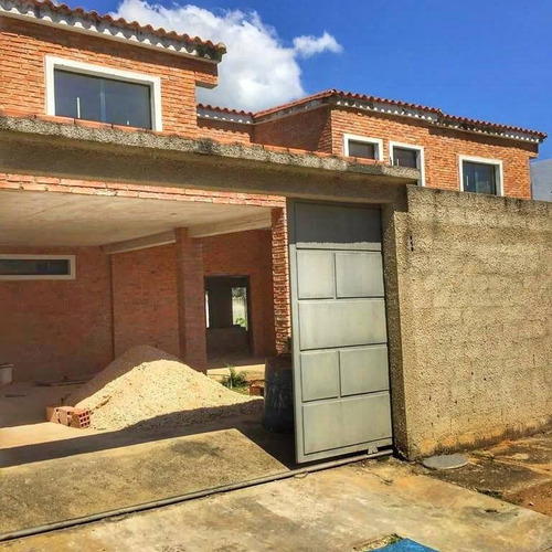 Imagen 15 de 30 de Maria Eugenia Blanco Vende Casa En Altos De Guataparo, Valencia 133562
