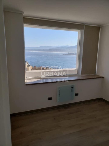 Excelente Ubicación Y Gran Vista En Costa De Montemar.