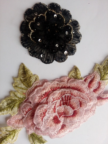 Kit 2 Bellos Parches Flores 17cm X 10cm Aplicación Bordado (Usado)