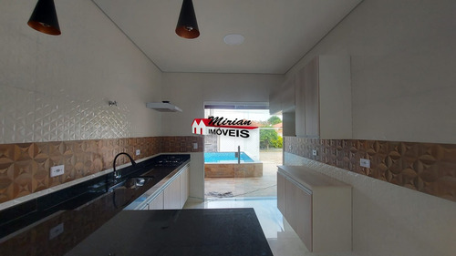 Imagem 8 de 18 de Casa Nova Com Piscina 700 M Da Praia Em Peruibe - Ca01698 - 71004560