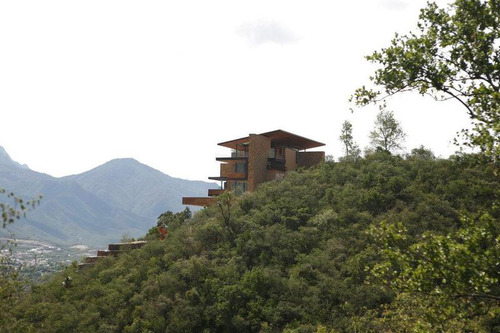 Casa Las Estancias $43,200,000 Monterrey, N.l. T= 3,796.31 C=1200