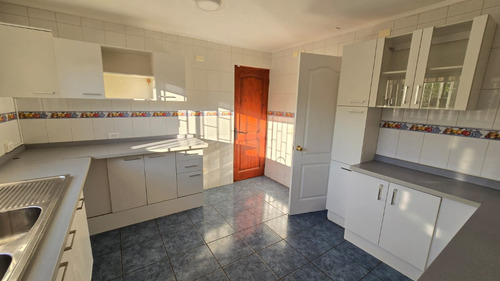 Broker Los Pinos 4d-4b-estacionamientos- Patio Casa En Arri