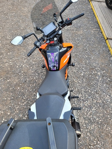 Imagen 8 de 16 de Ktm Duke 390 En Sbk Motos