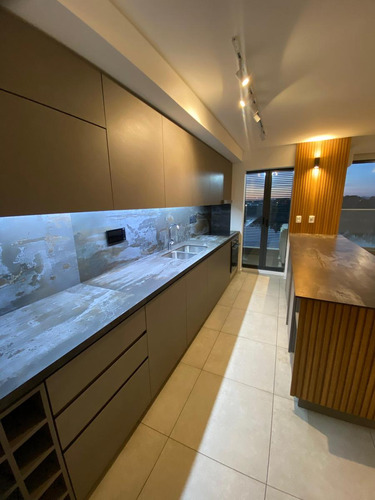 Alquiler Exclusivo Apartamento 3 Dormitorios, Carrasco Boating. Torre 1 Unidad 702