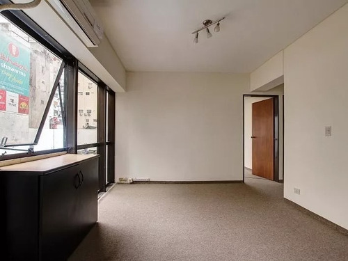 Av. Corrientes Y Montevideo. Dueño Vende Oficina 70 M2 En Excelente Ubicación E Impecable Estado. En Un Edificio Moderno Para Uso Profesional Y Comercial.