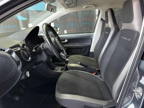 Volkswagen Up! 1.0 Cross Up! Mt