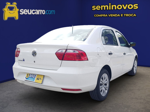 Volkswagen Voyage 1.0 MPI (Flex)