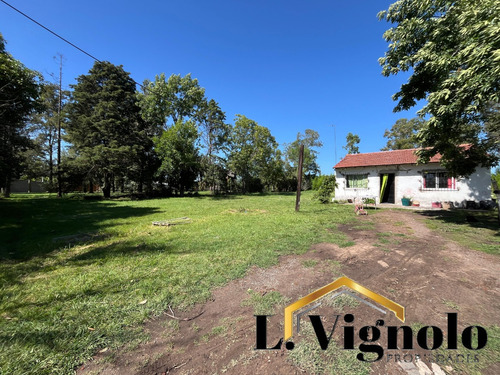 Casa A Reciclar Con Excelente Lote De 2100m2 En Excelente Ubicación En Villa Rosa